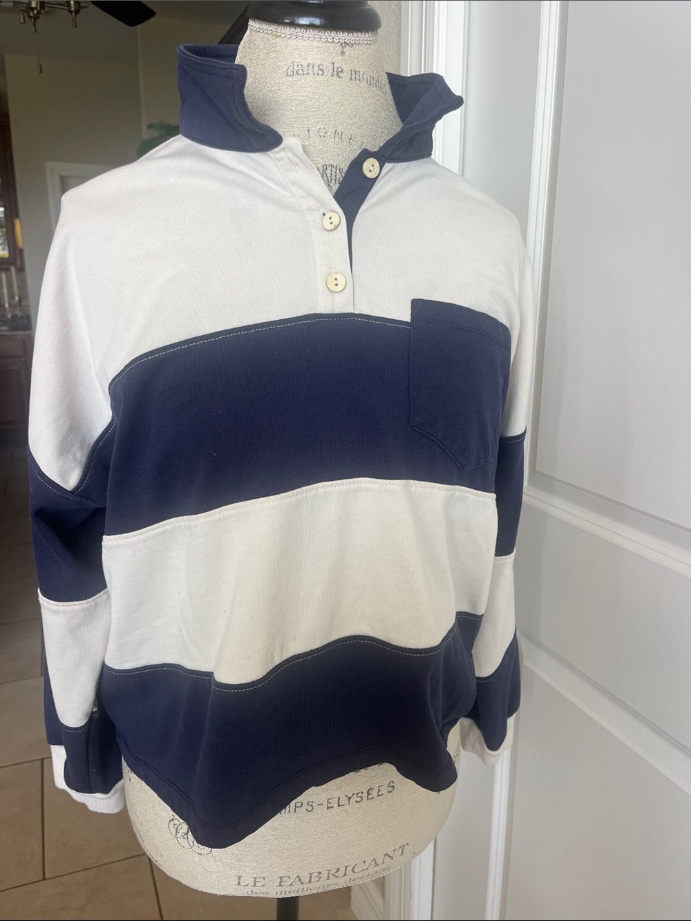 EUC Atelier rugby, navy, and cream, striped cotton pullover large